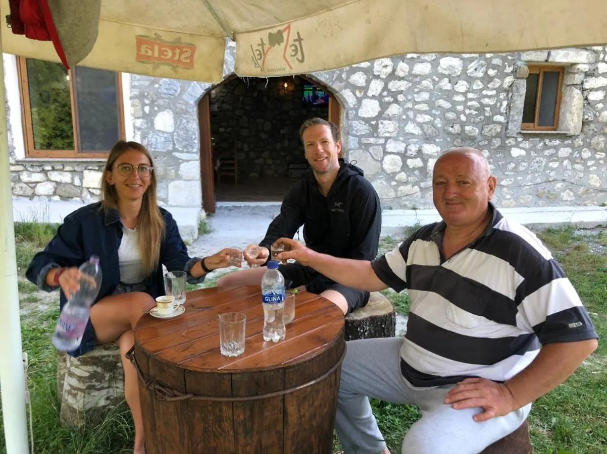 Guest House Rrashkadoli Theth Albania