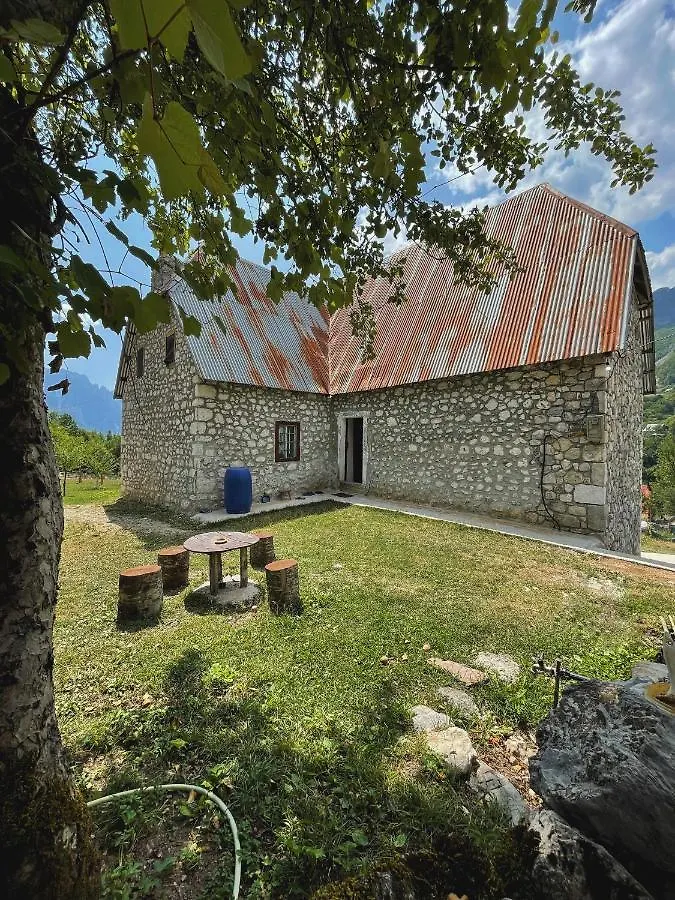 Guest House Rrashkadoli Theth Albanie