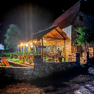 Maison d'hôtes Kujtimi, Theth