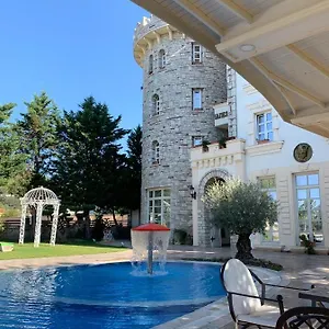 Castle Konti 4*, Tirana Albânia